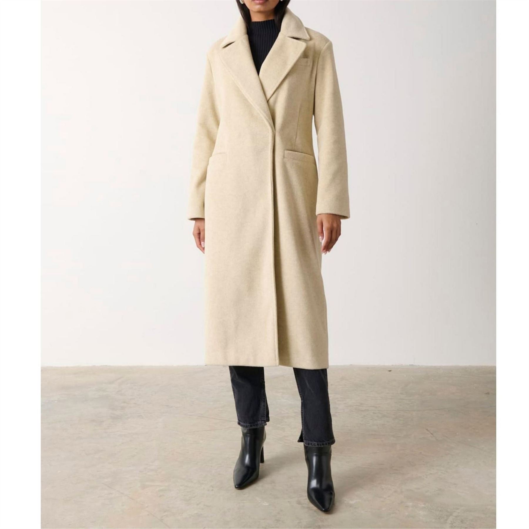 Pretty Lavish Ezra Boxy Collared Long Sleeve Oversized Fit Overcoat