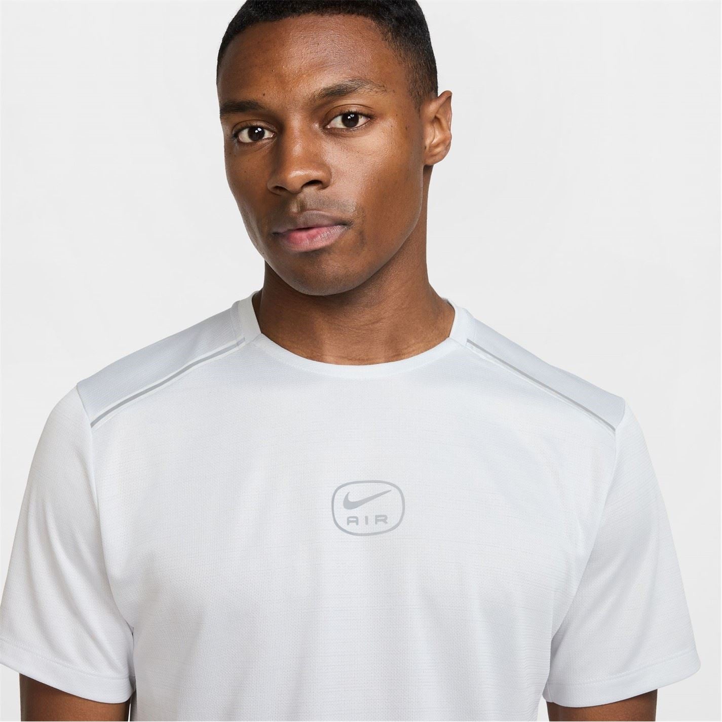 Nike Air Run Athletic Regular Fit T-Shirt