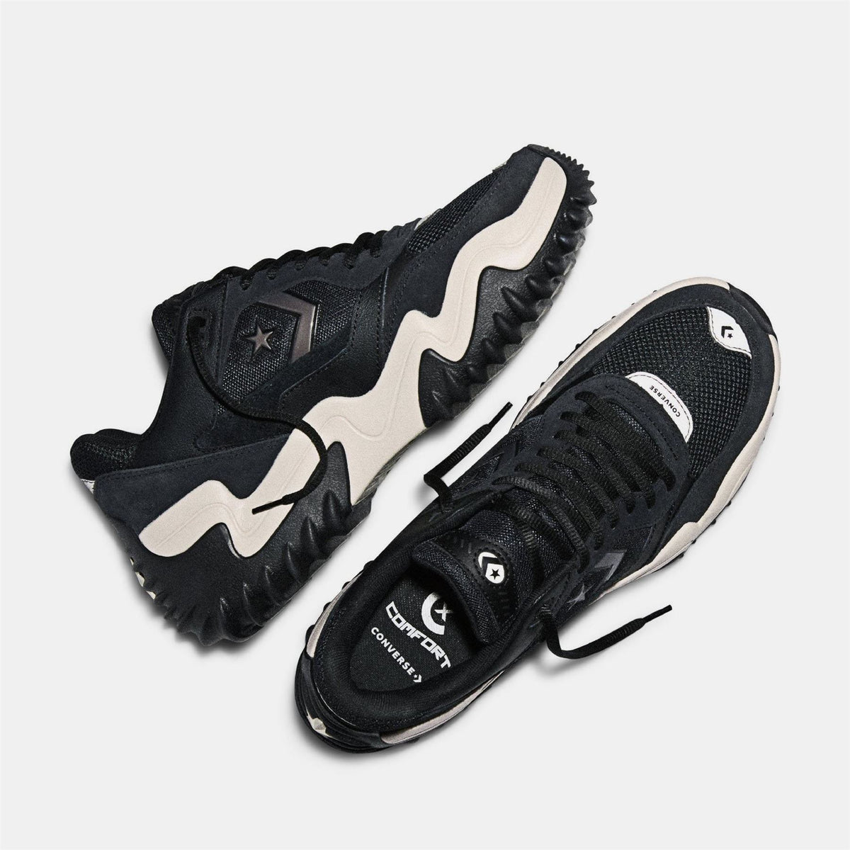 Converse Wave Motion Platform Trainers