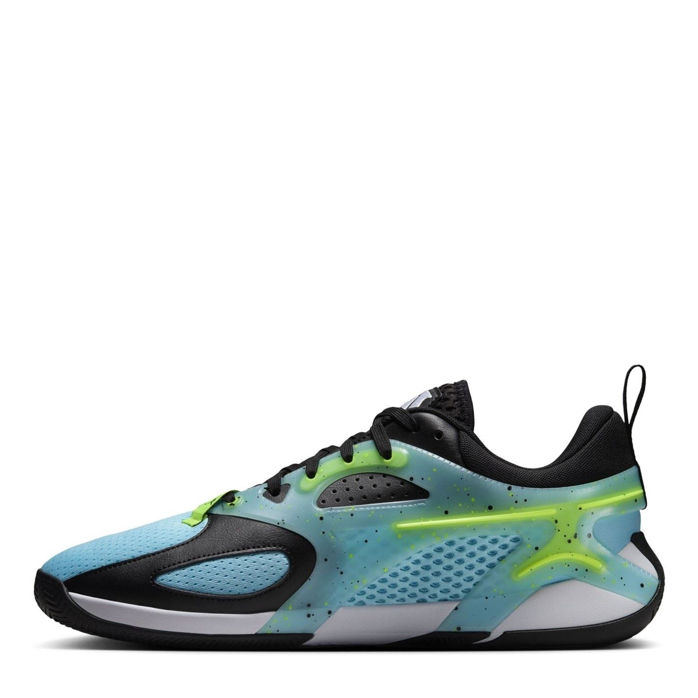 Nike Heir Basketball Round Toe Flat Heel Trainers