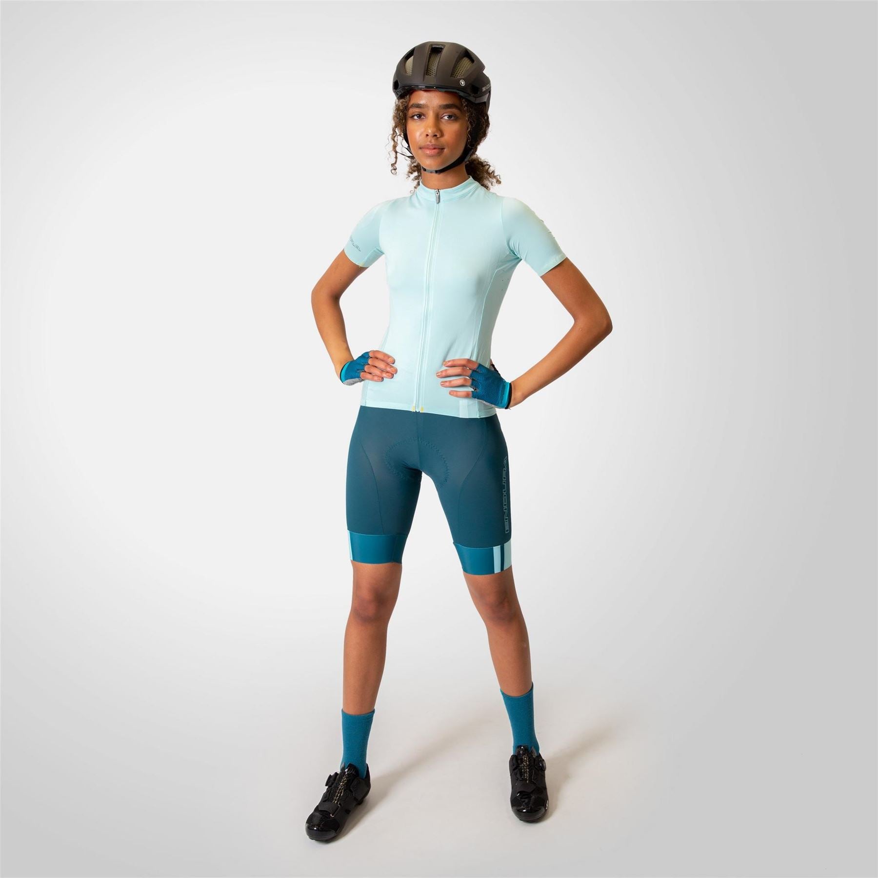Endura Zipped Pocket Mock Neck Raglan Sleeve Jersey