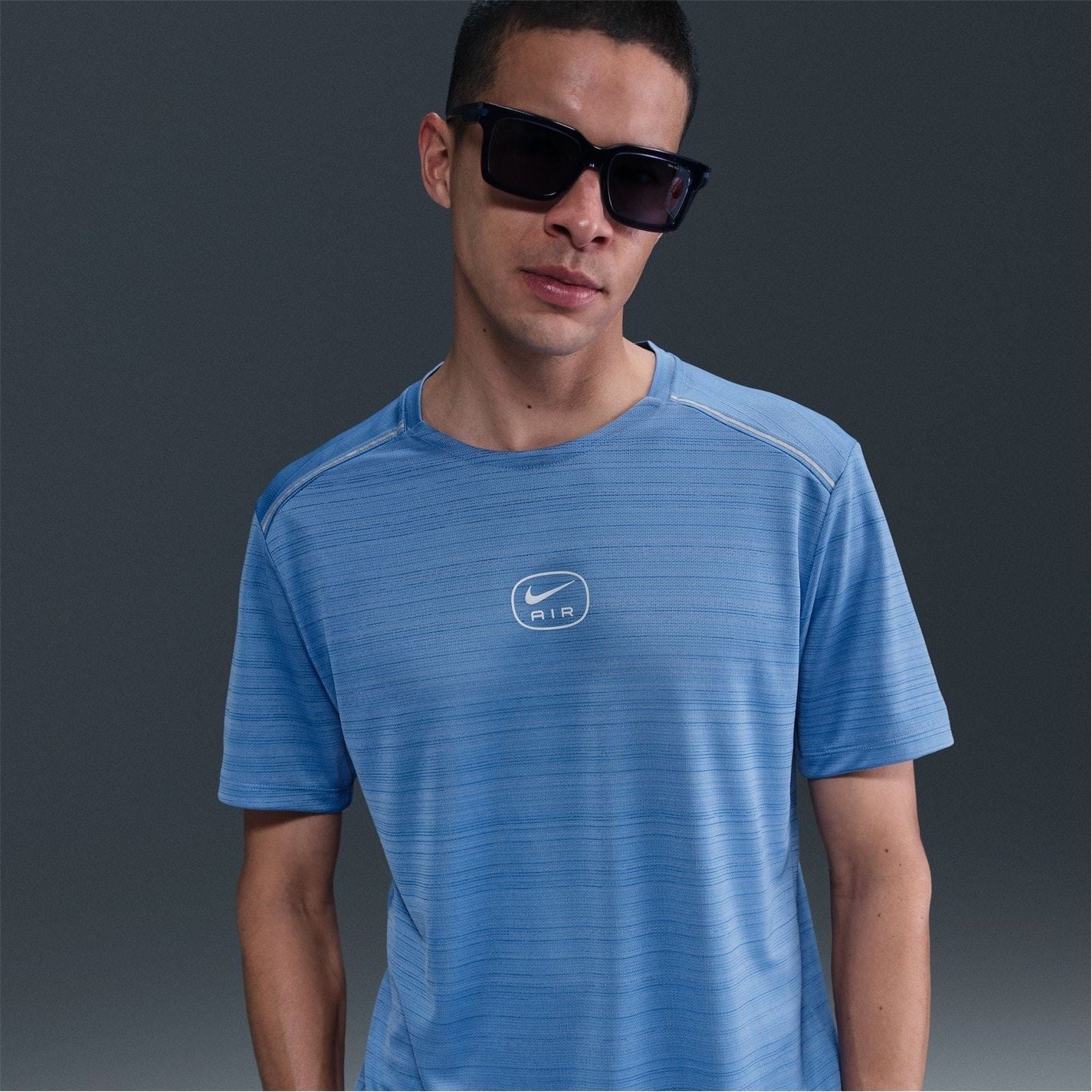 Nike Air Run Athletic Regular Fit T-Shirt