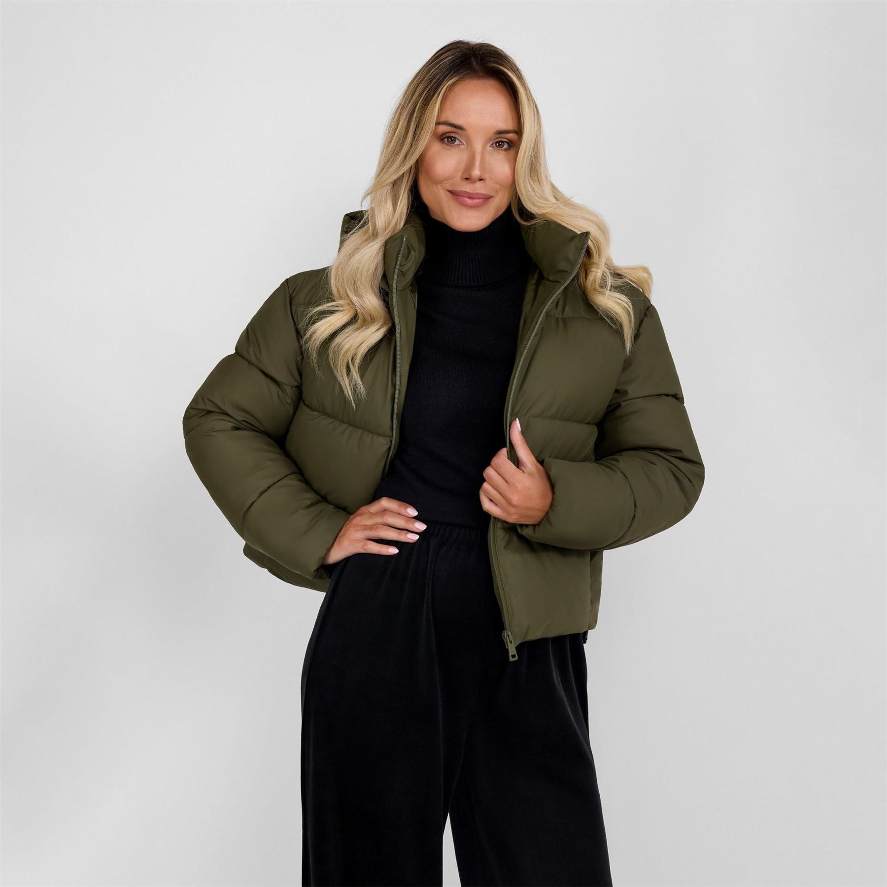 Minoti Women Short Water Repellent Quilted Jacket With Hood Khaki