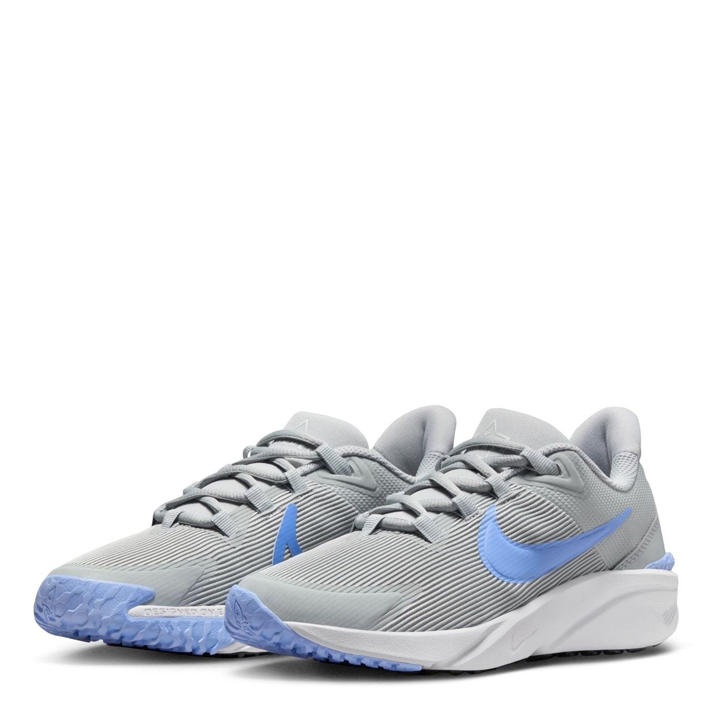 Nike Star Runner 4 NN Low Top Running Sneakers