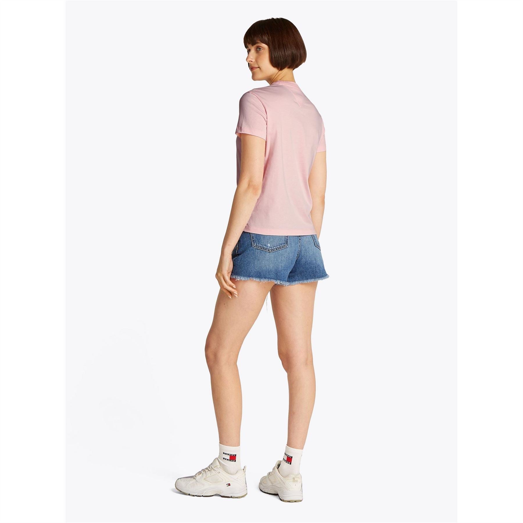 Tommy Jeans Regular Fit Badge Crew Neck T-Shirt