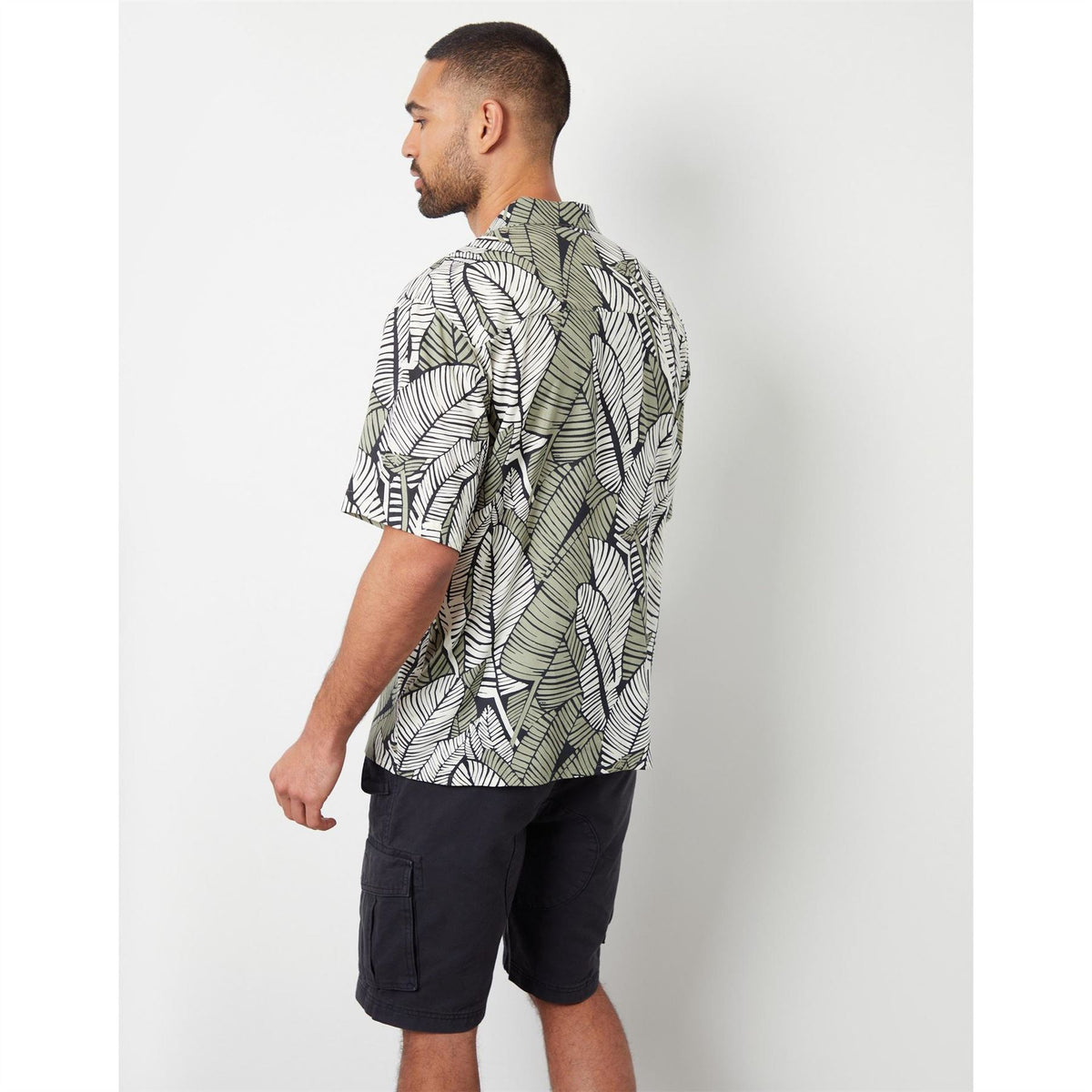 Threadbare Relaxed Fit Short Sleeve Shirt