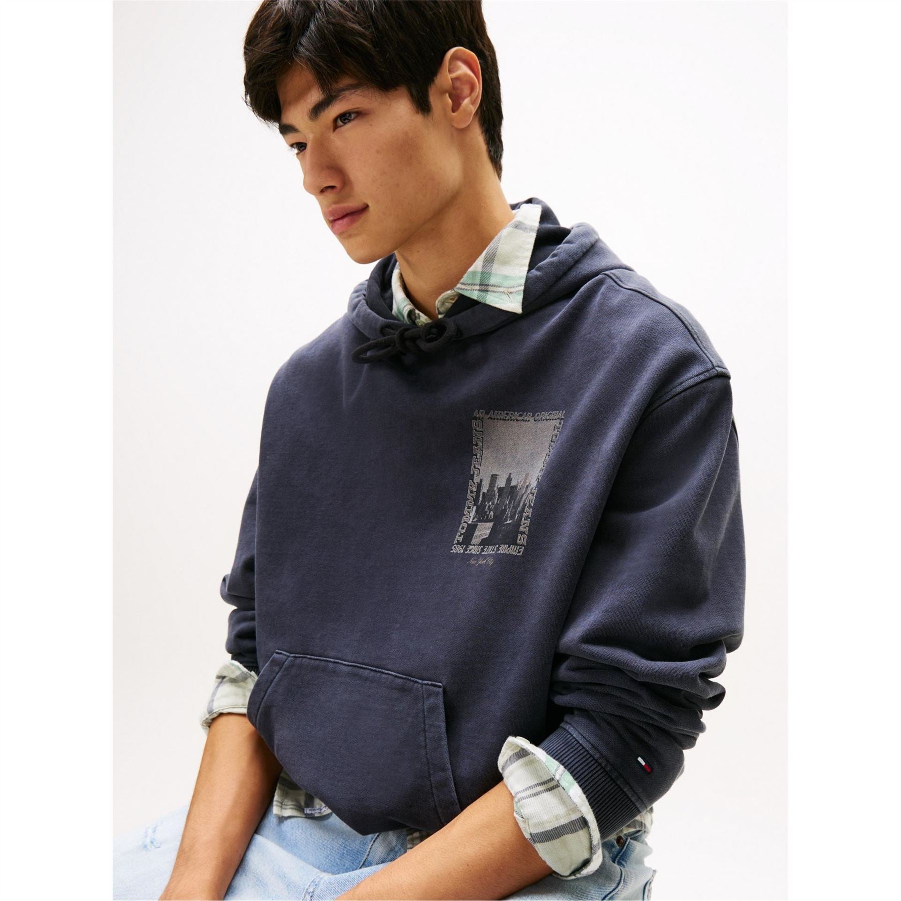 Tommy Jeans Graphic Hooded Neck Drop Shoulder Sweatshirt