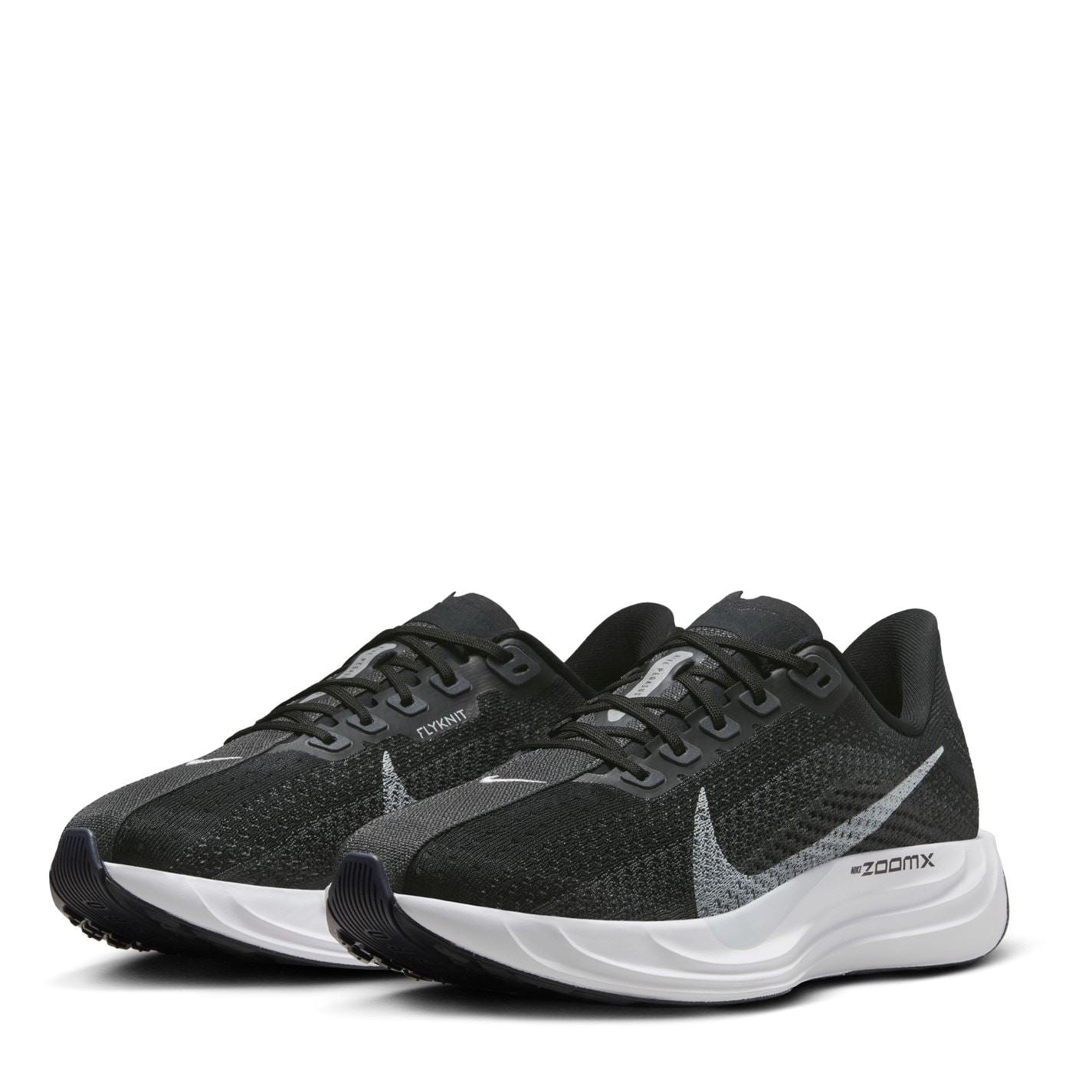 Nike Womens Pegasus Plus Running Shoes