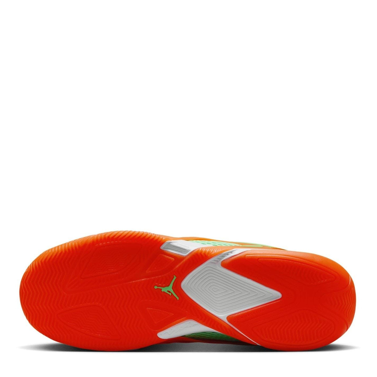Nike Heir Basketball Low Top Lace-Up Sneakers
