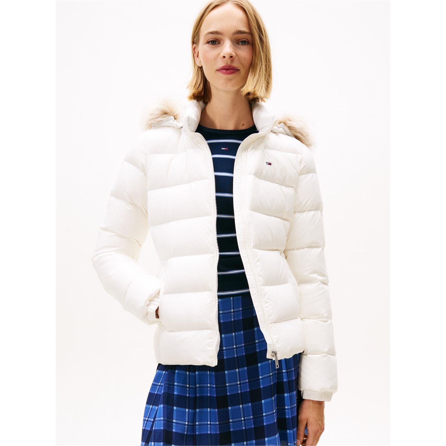 Tommy Jeans Essential Quilted Wind Resistant Faux Fur Hood RDS Down Short Puffer Jacket