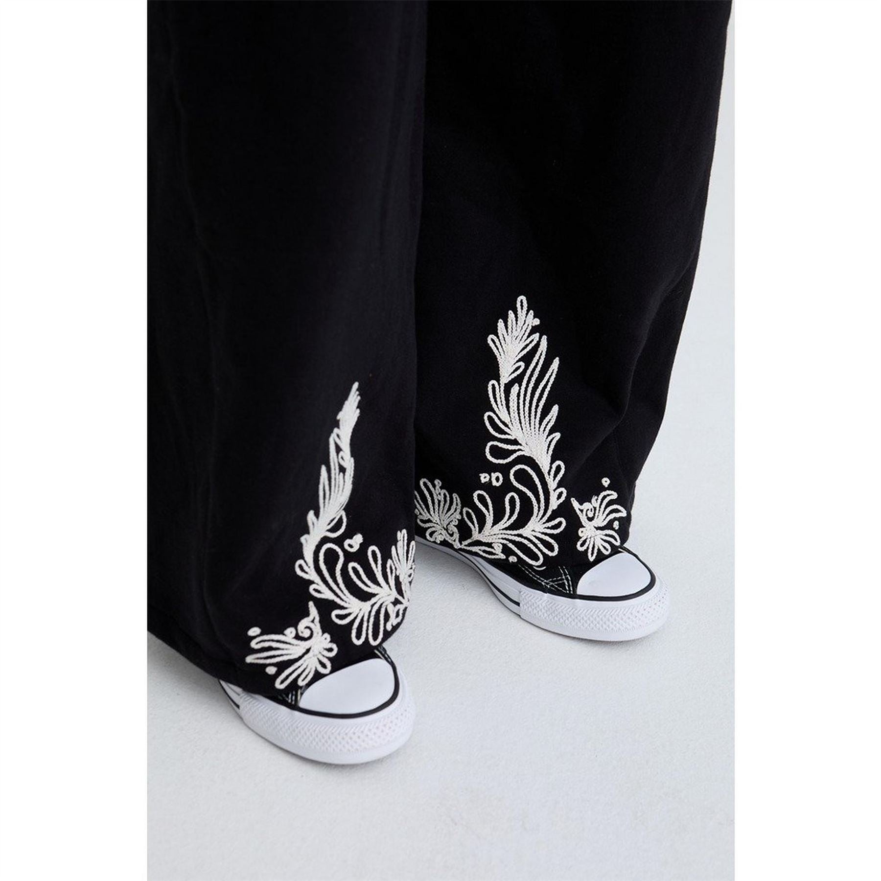 Raffya Marmalade Embroidered Wide Leg Trouser In Black