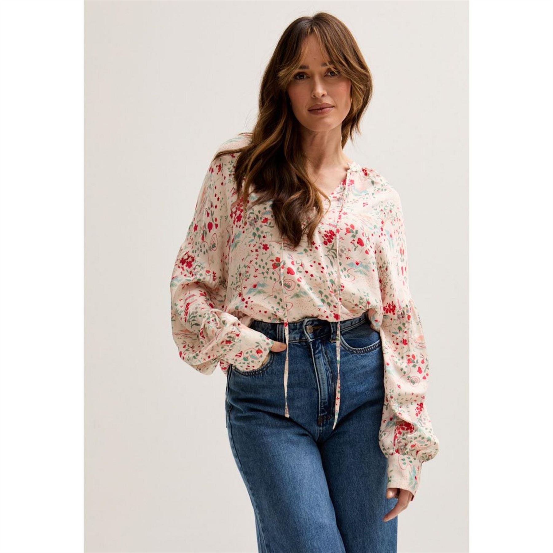 Lily and Lionel Billowy Sleeves Wishing Well Print Blouse In Multi