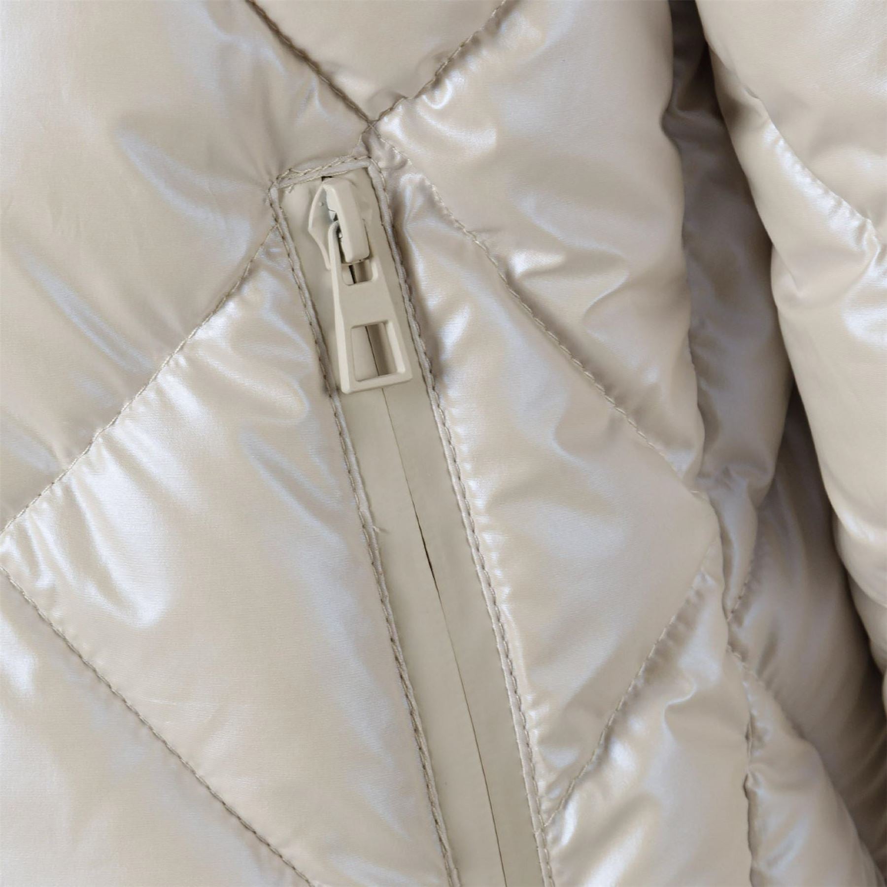 Minoti Girls Quilted Jacket With Hood And Zip Pockets Cream