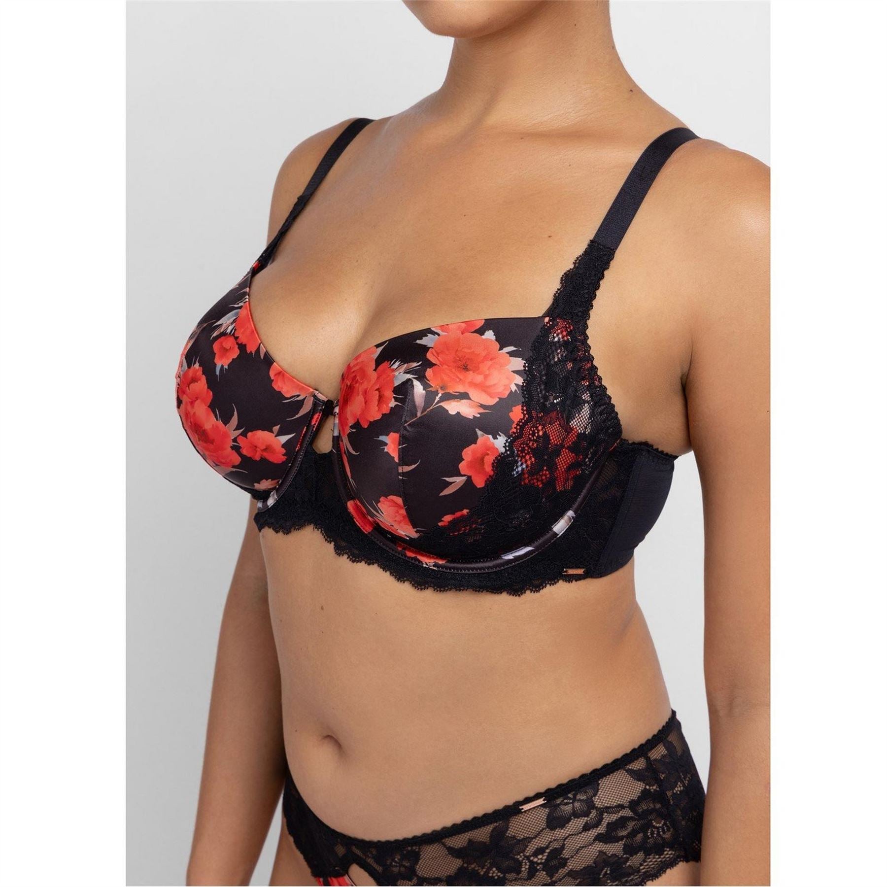 Dorina Bra