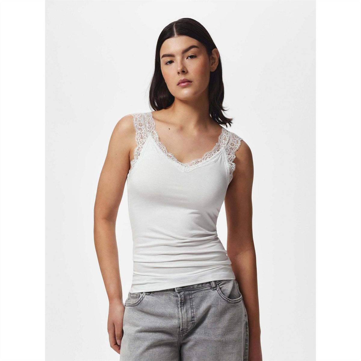 Pieces Barbera Lace Detail V-Neck Sleeveless Camisole Tank