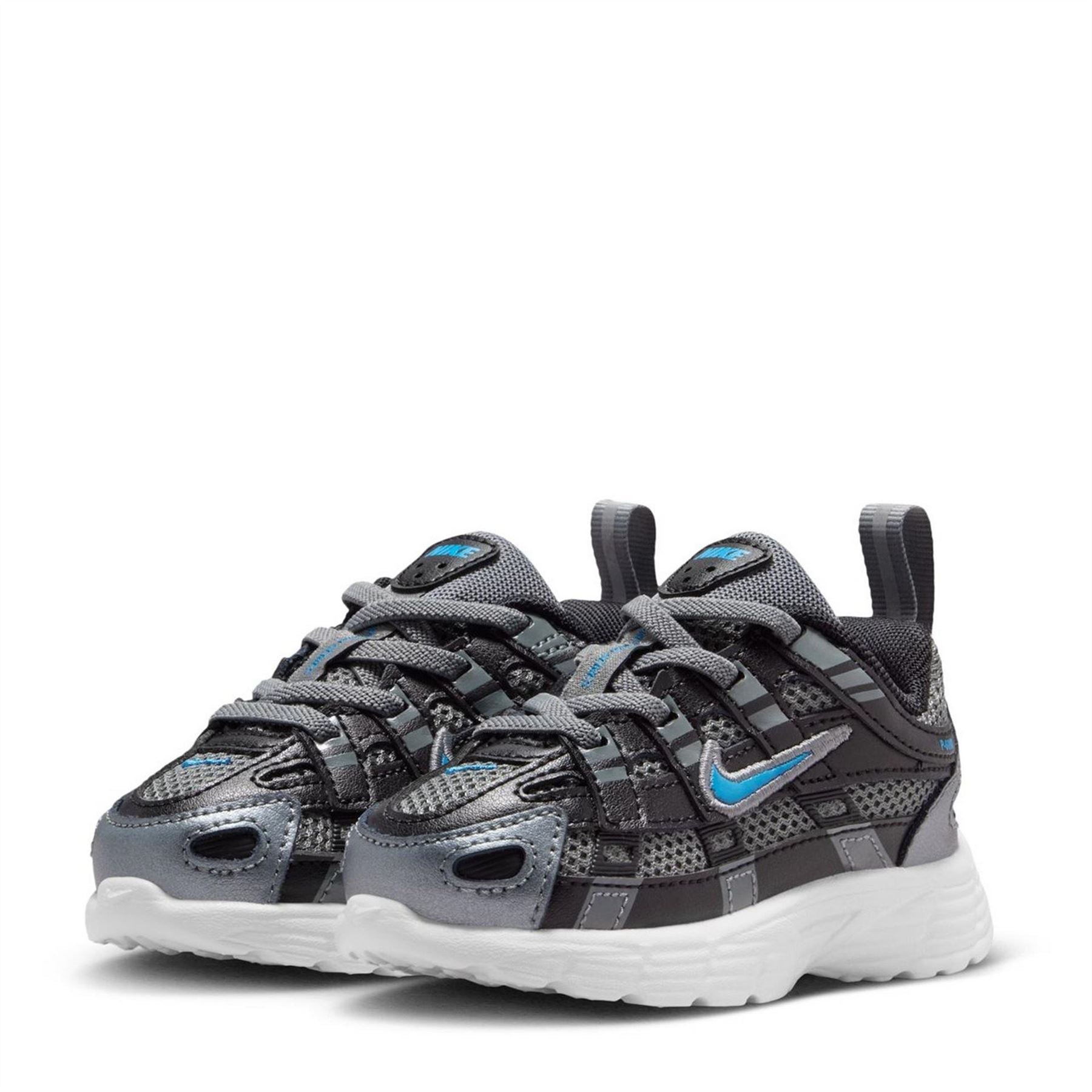 Nike P6000 In10 Lace-Up Stripe Sneakers