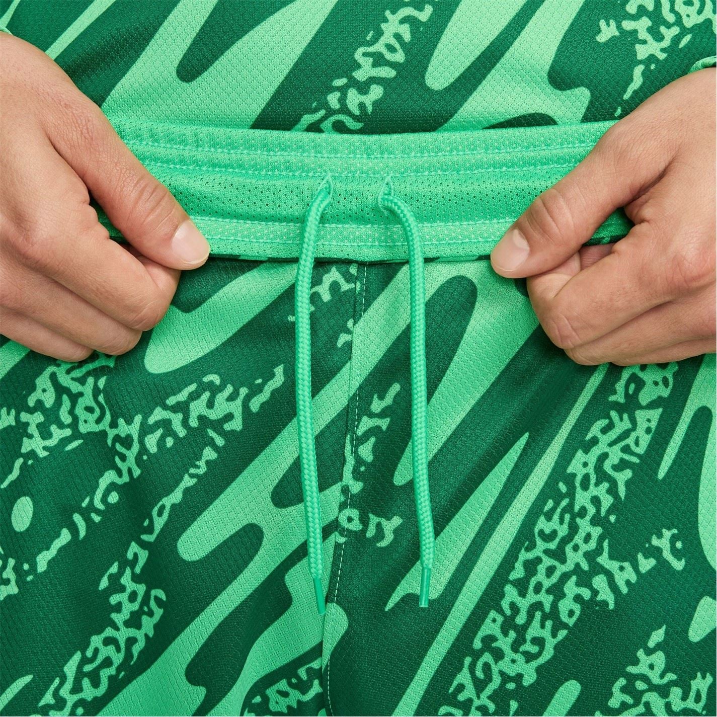 Nike Barcelona Home Goalkeeper Shorts 2024 2025 Adults