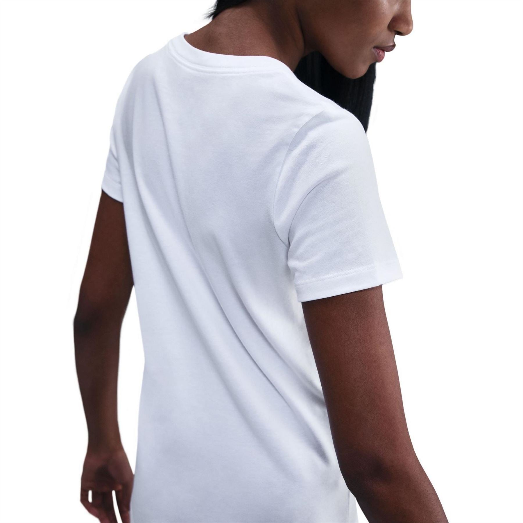 Nike Club V T-Shirt