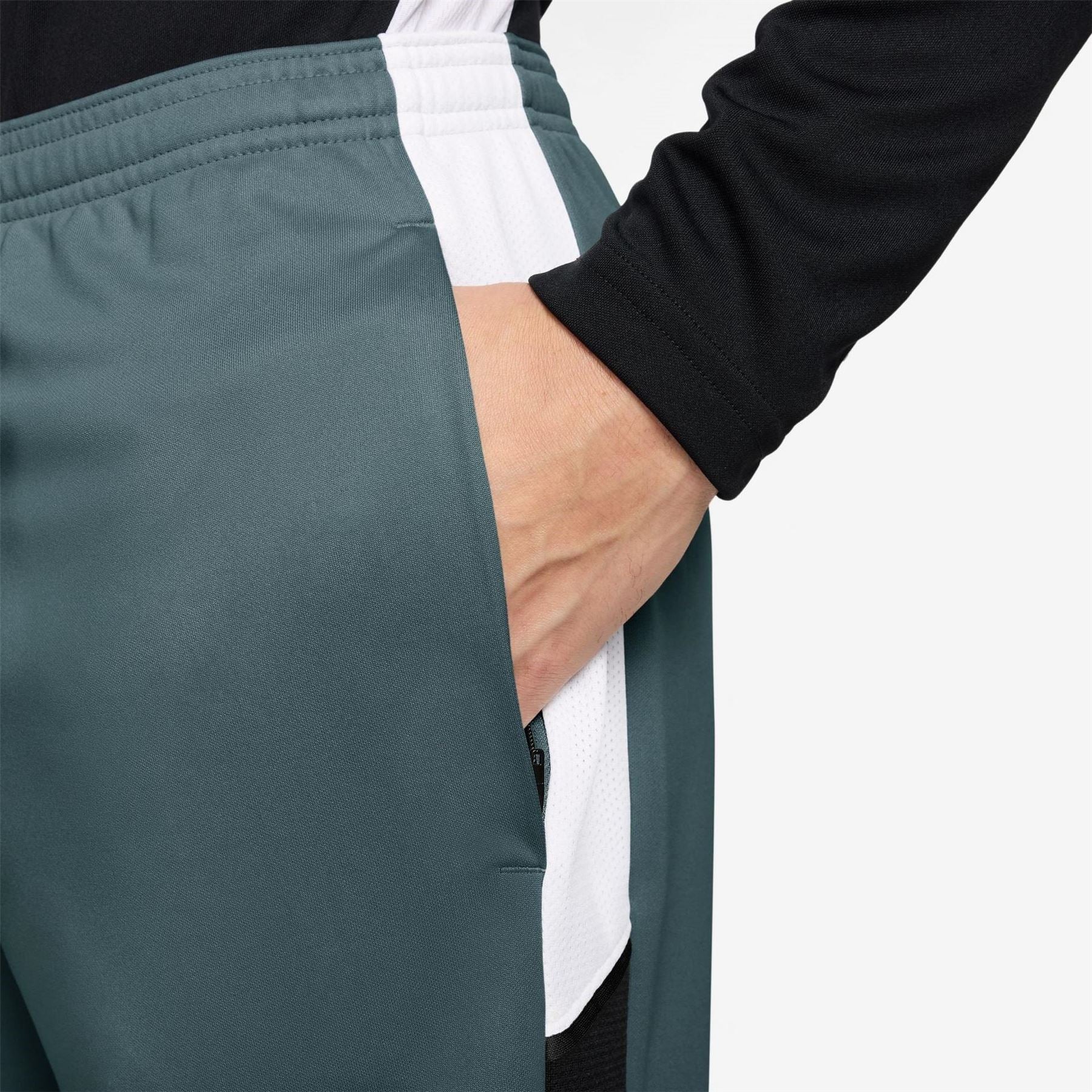 Nike Mens Dri Fit Academy Football Shorts