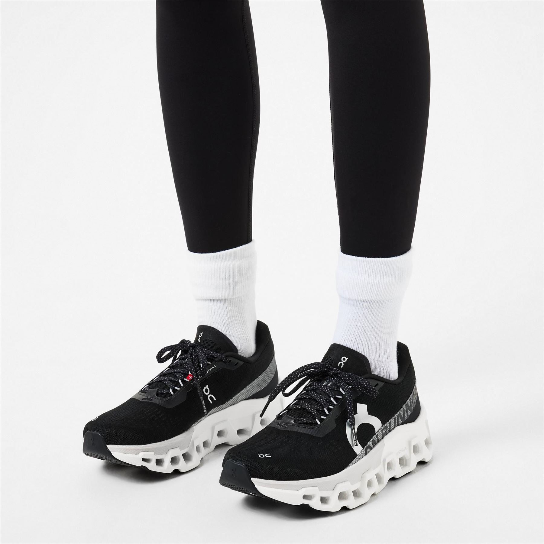 On Womens Cloudmonster 2 Running Shoes