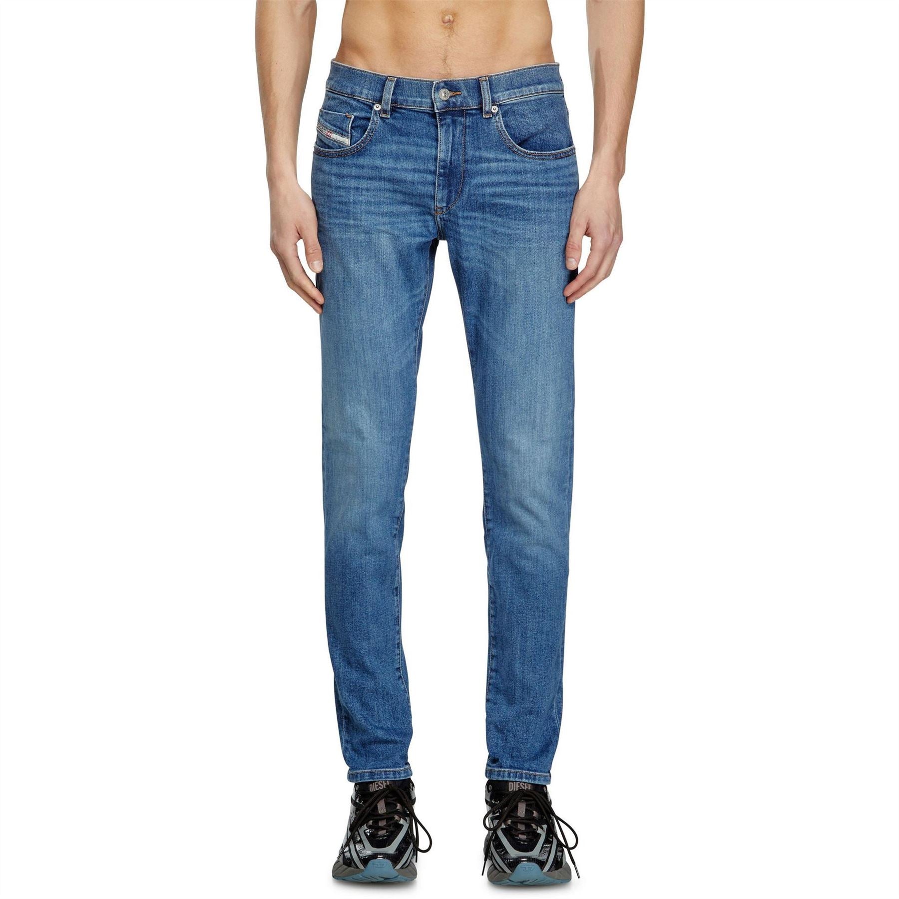 Diesel 2019 D Strukt