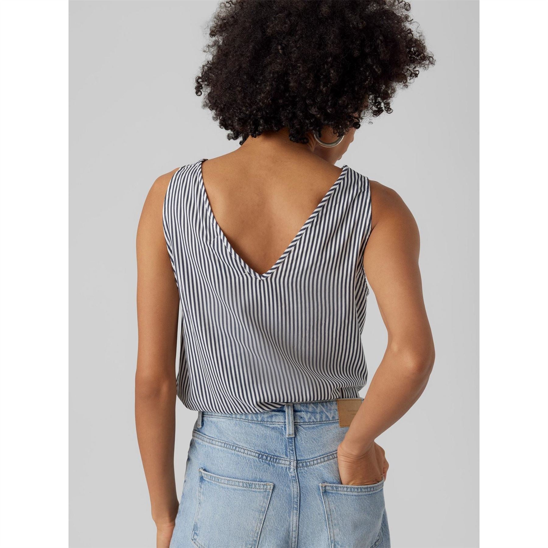 Vero Moda V-Neck Short Sleeve Regular Fit Blouse