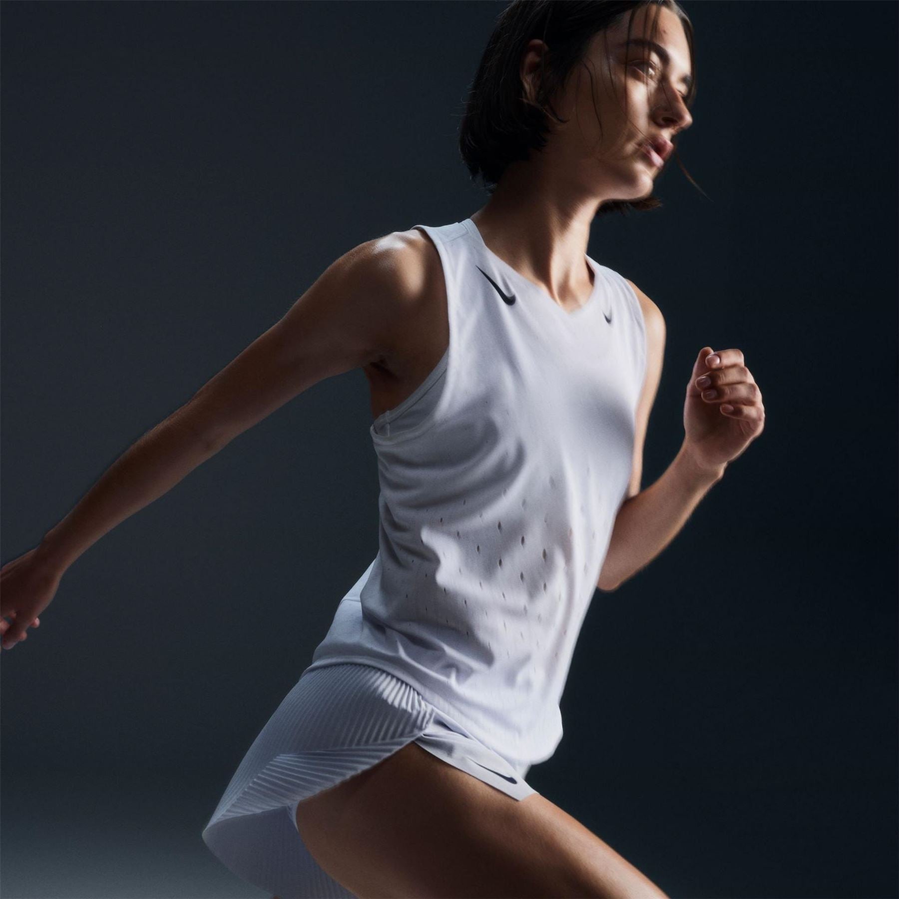Nike Womens Aeroswift Dri Fit Adv Running Singlet