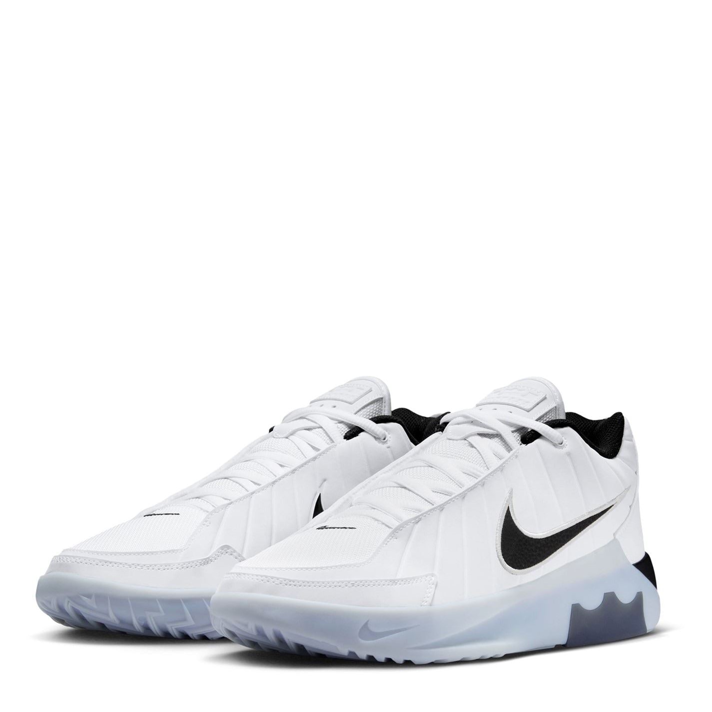 Nike Witness 9 Low Top Lace-Up Sneakers