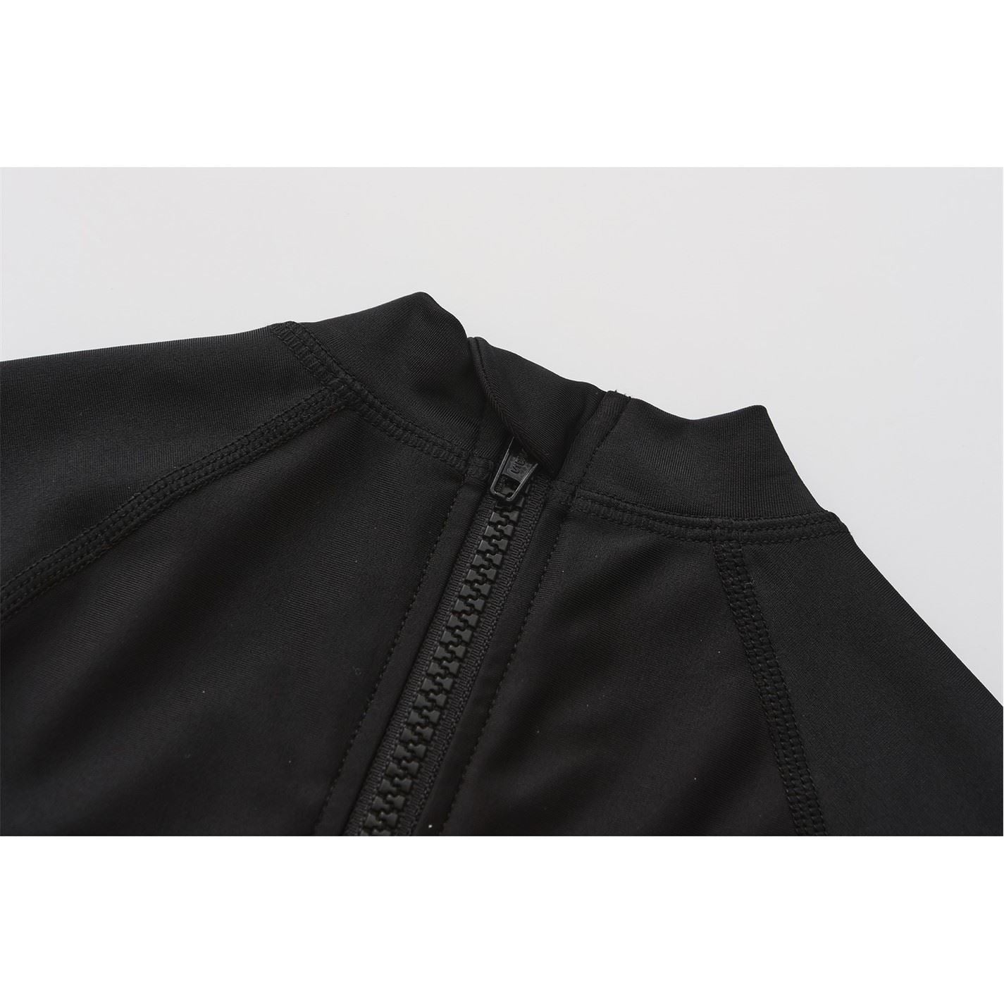 Character All In One Junior