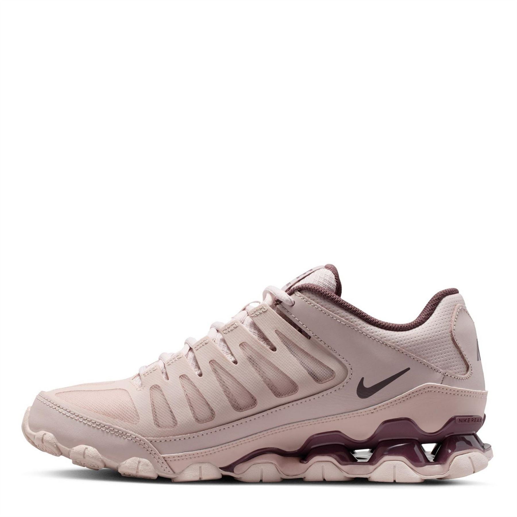 Nike Reax 8 TR Lace-Up Sneakers