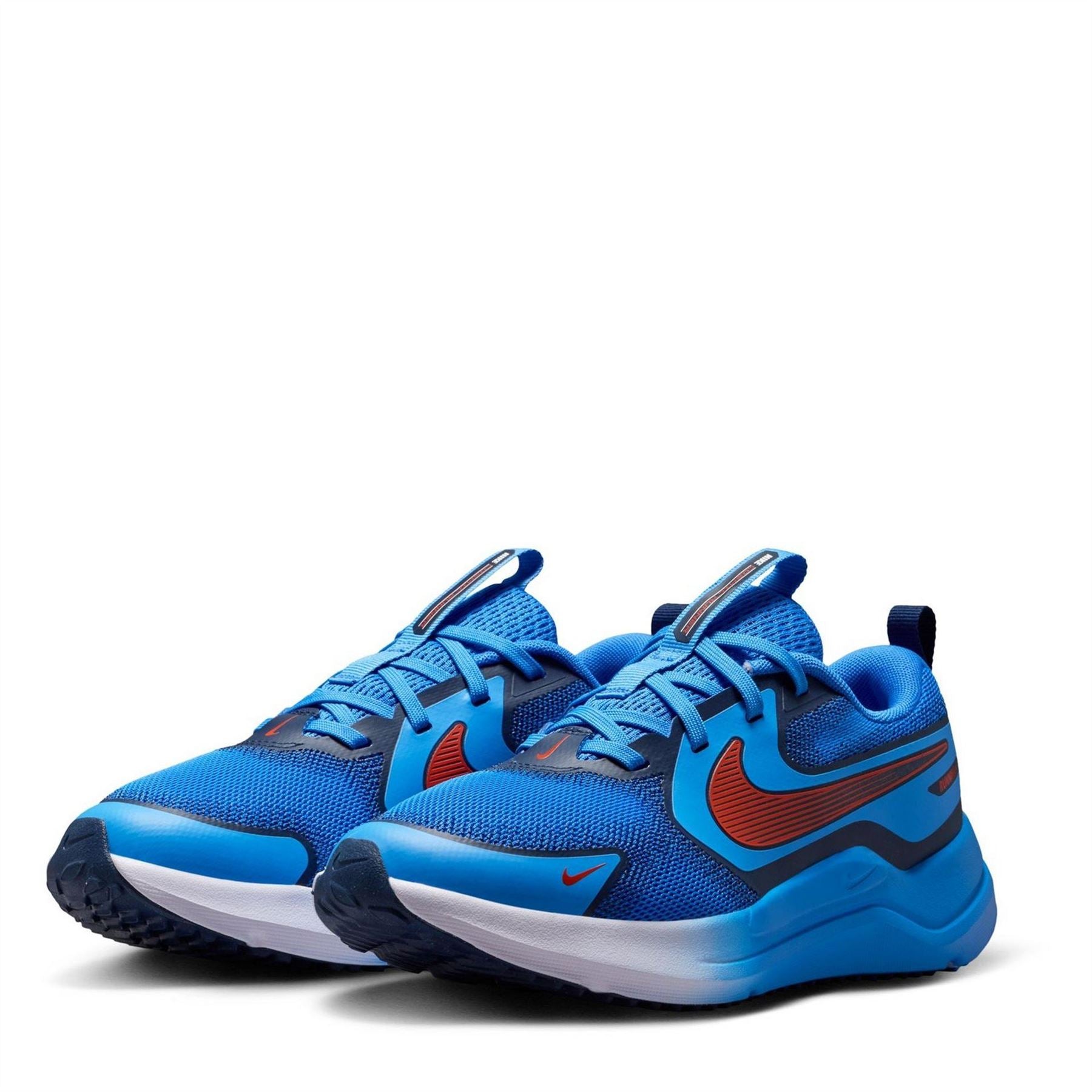 Nike Cosmic Runner Juniors Lace-Up Low Top Sneakers