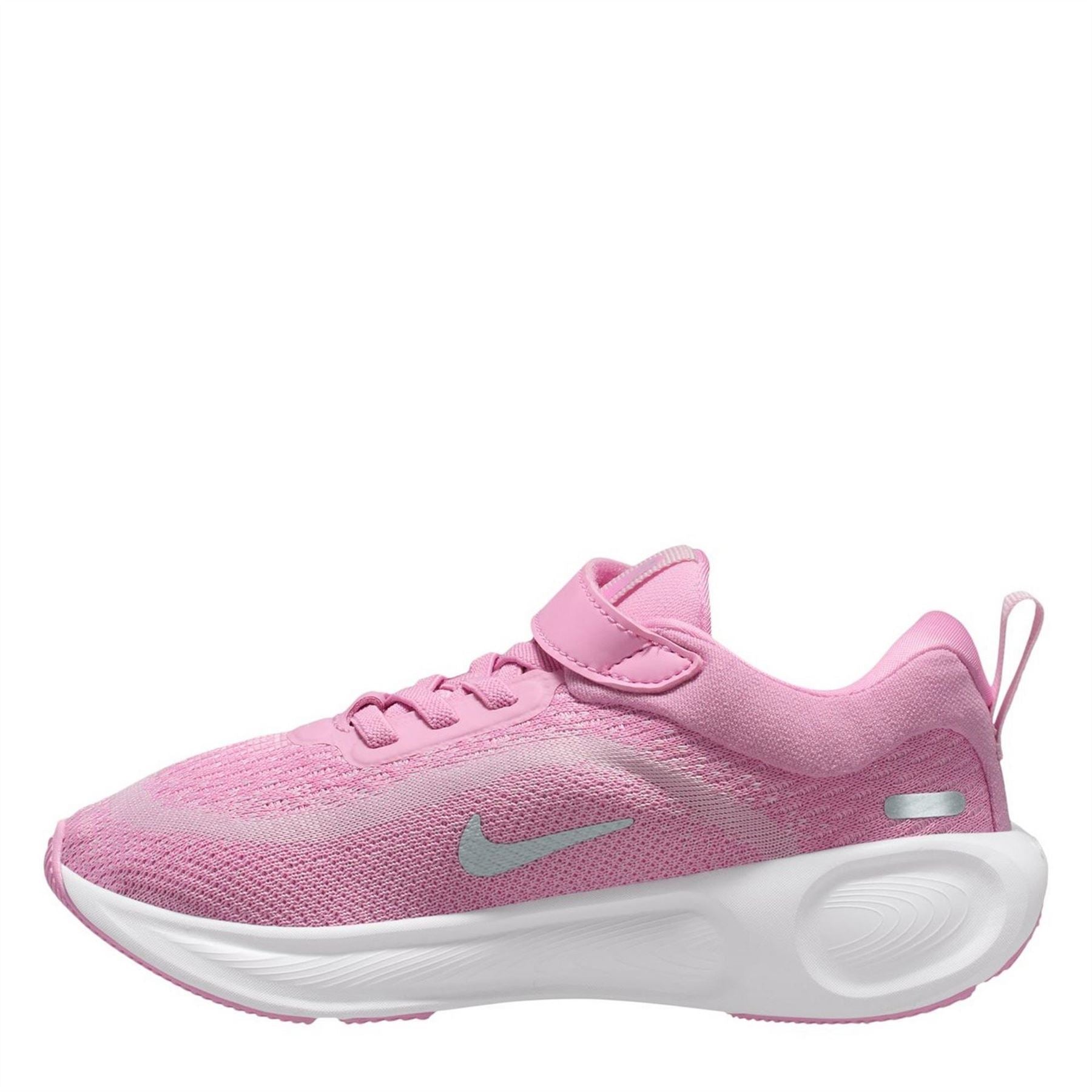 Nike Stellar Ride Low Top Lace-Up Sneakers