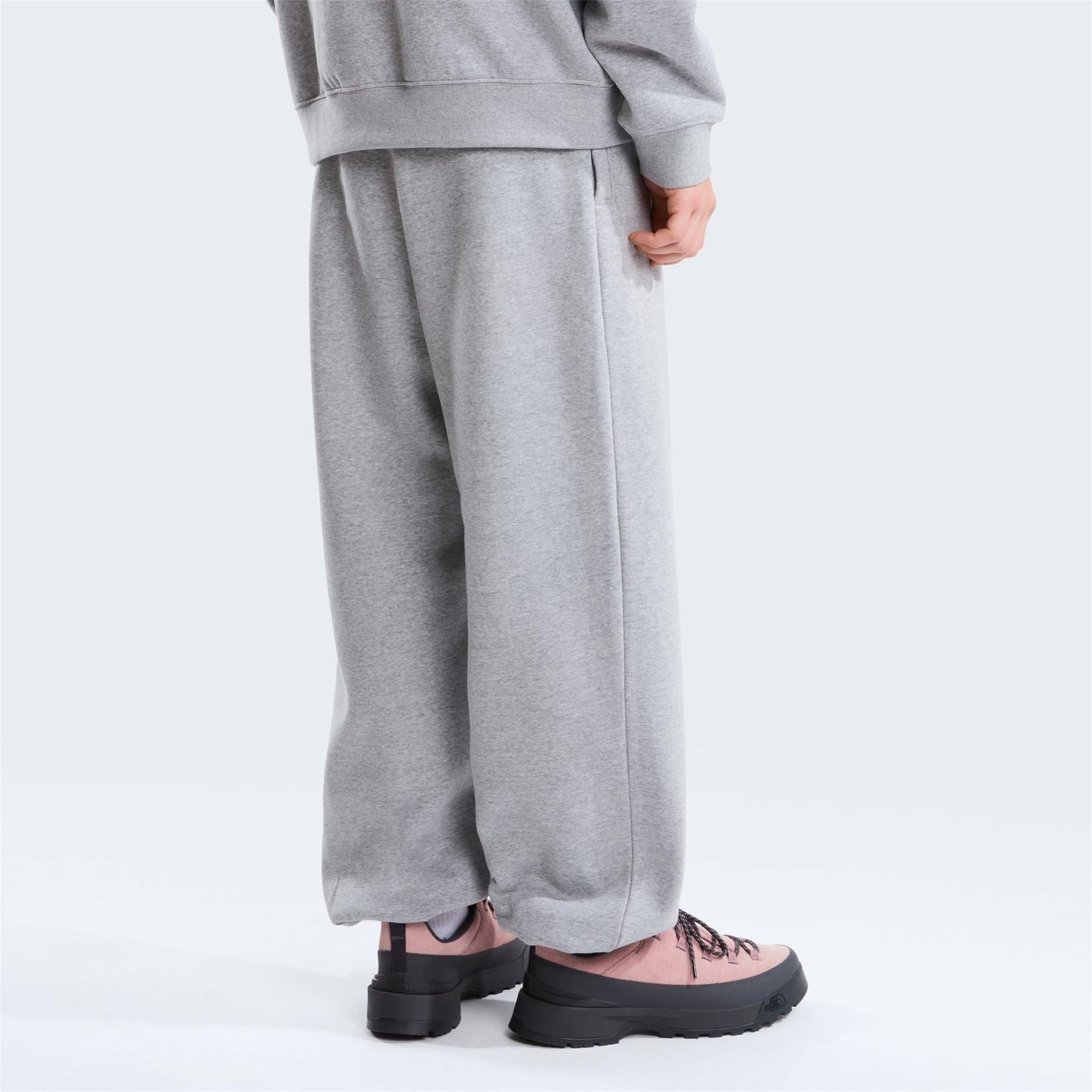 The North Face Relaxed Solid Elasticated Hem Joggers