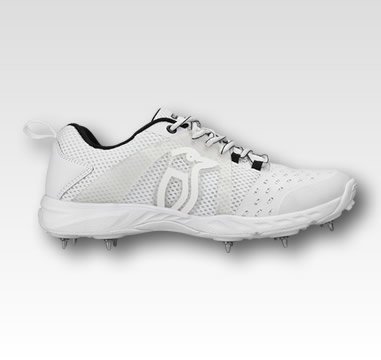 new balance junior cricket shoes