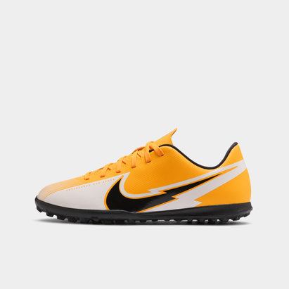 Products by Tag: Type:Football Trainers