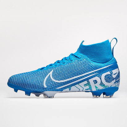 junior girls football boots