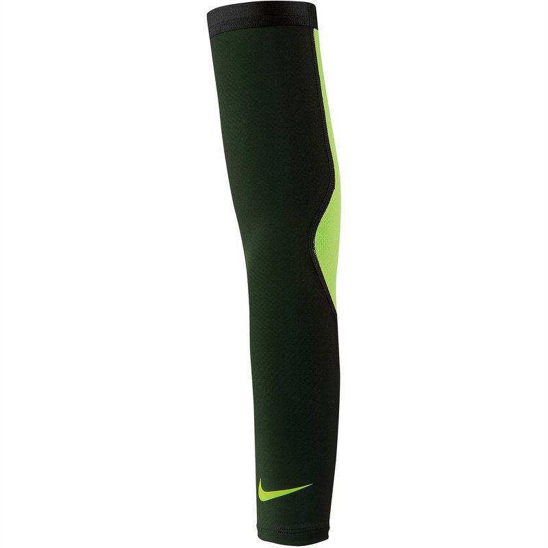Nike Reveal Sleeve
