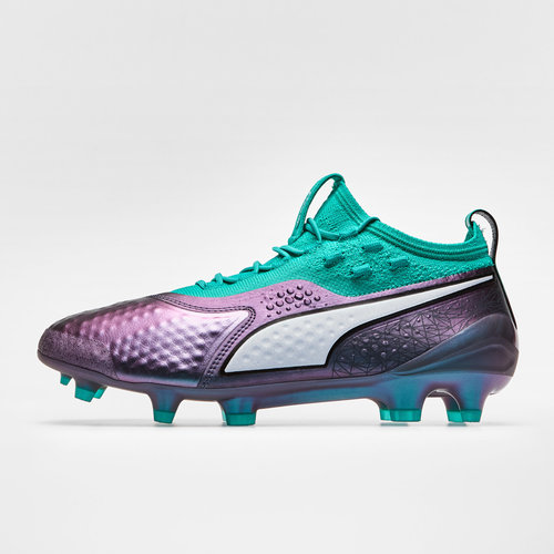 kids football boots puma